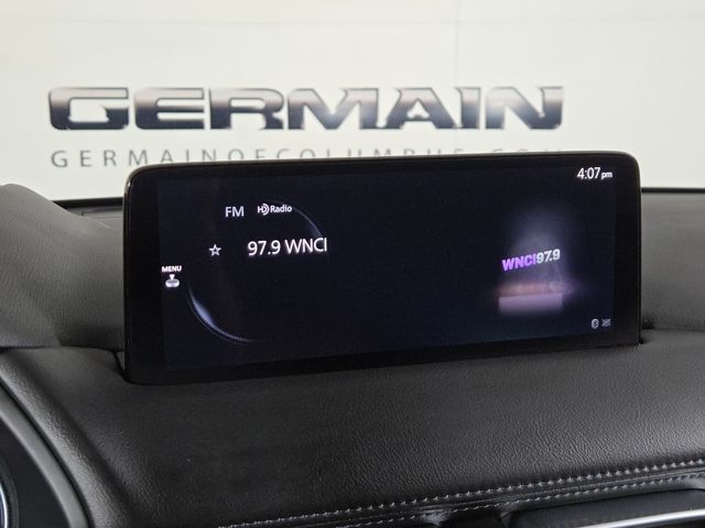 Vehicle image 25 of 35