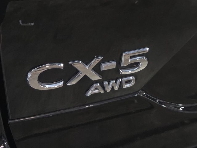 Vehicle image 32 of 35