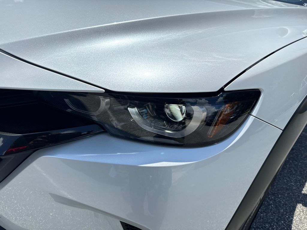 2023 Mazda CX-50 2.5 S Preferred Plus Package Image 27 of 39