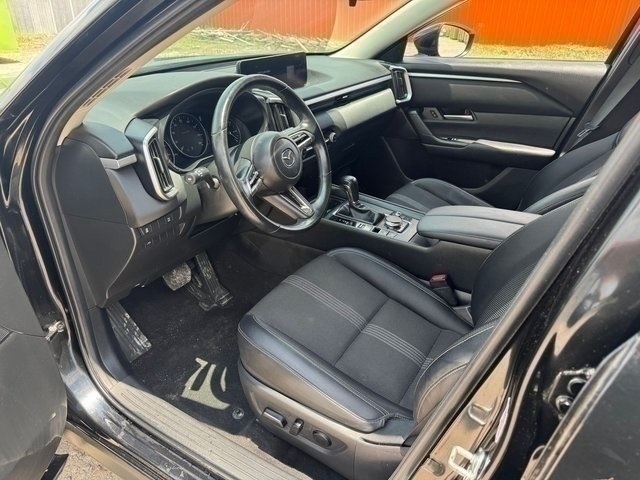 Vehicle image 4 of 5