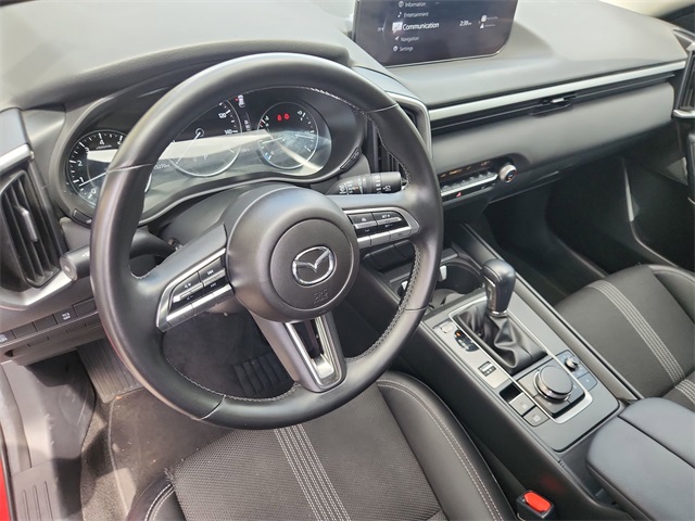 Vehicle image 17 of 33