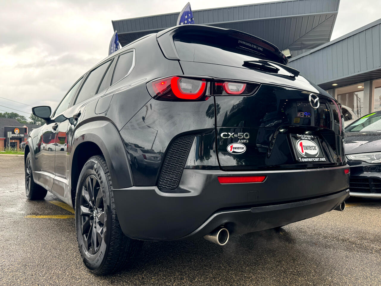2023 Mazda CX-50 2.5 S Preferred Plus Package Image 7 of 58