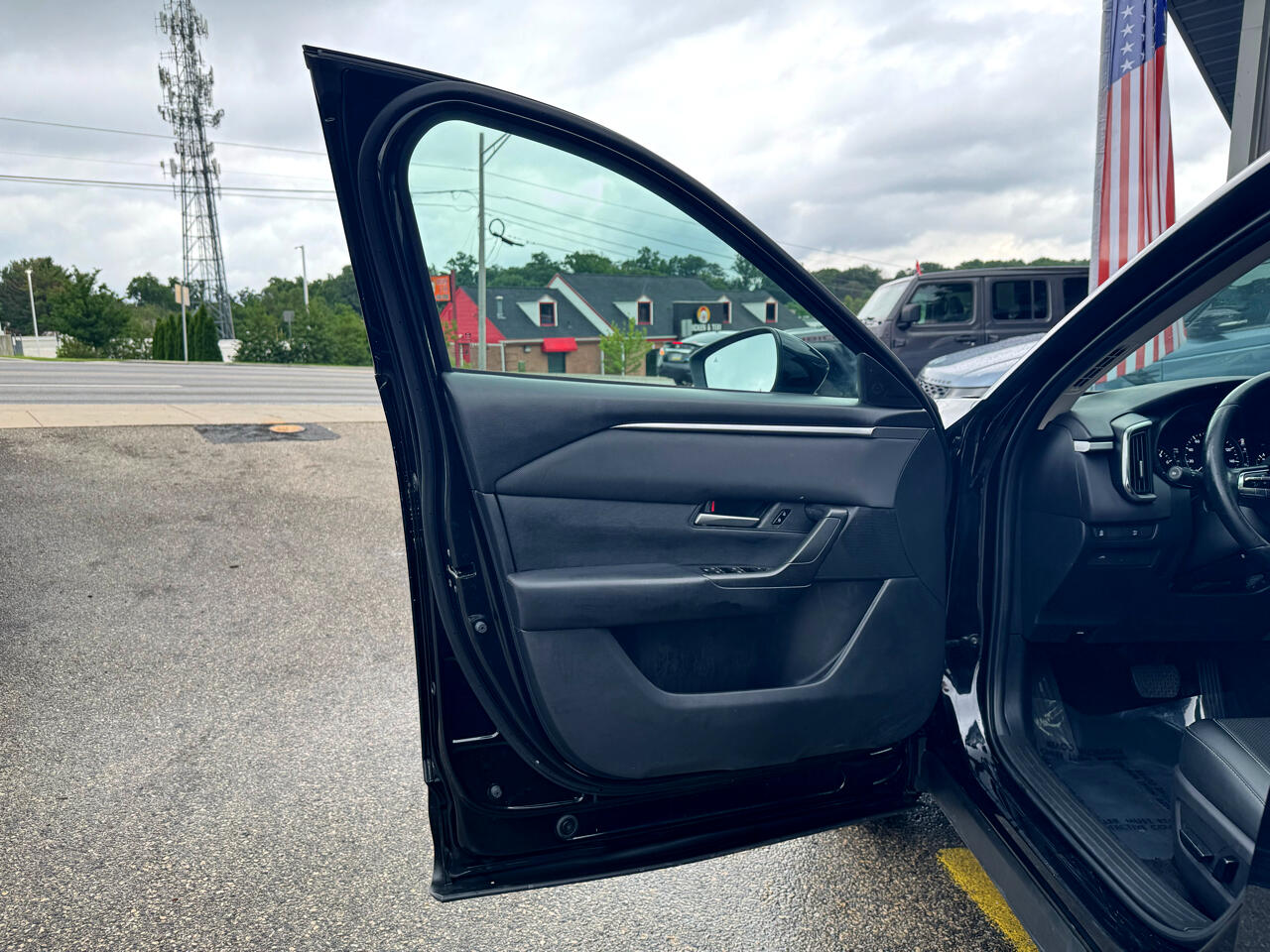 2023 Mazda CX-50 2.5 S Preferred Plus Package Image 33 of 58
