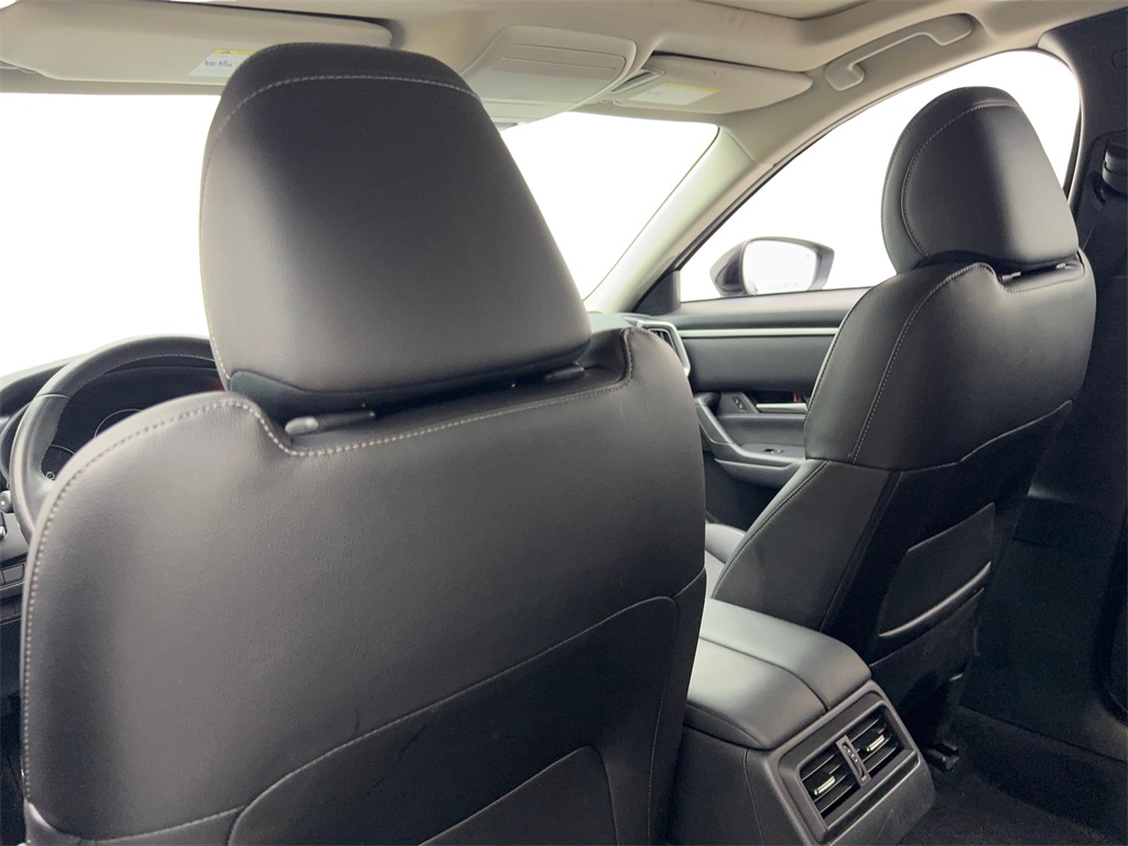 Vehicle image 38 of 90