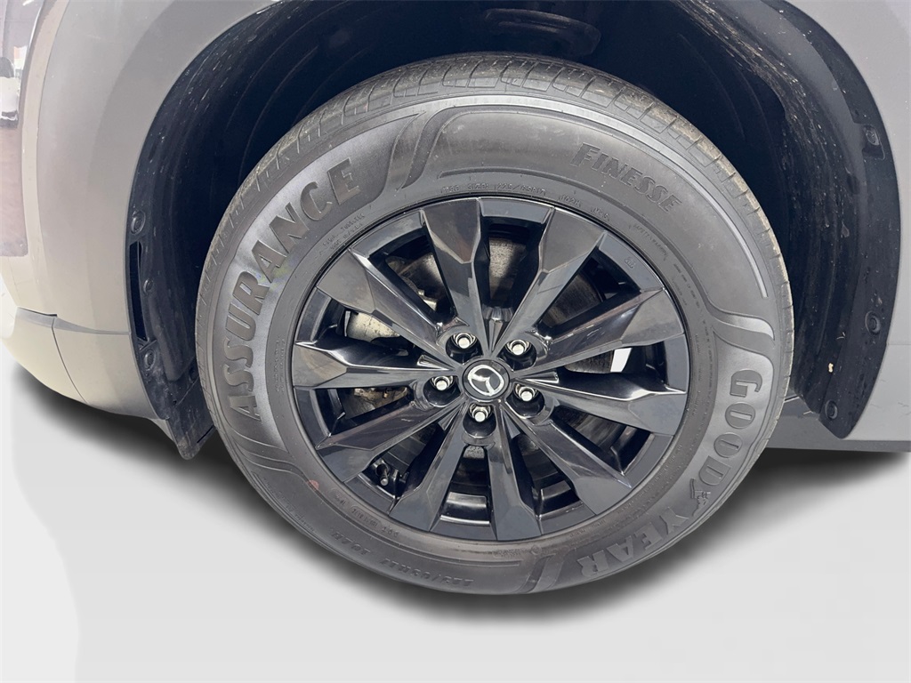 Vehicle image 23 of 90