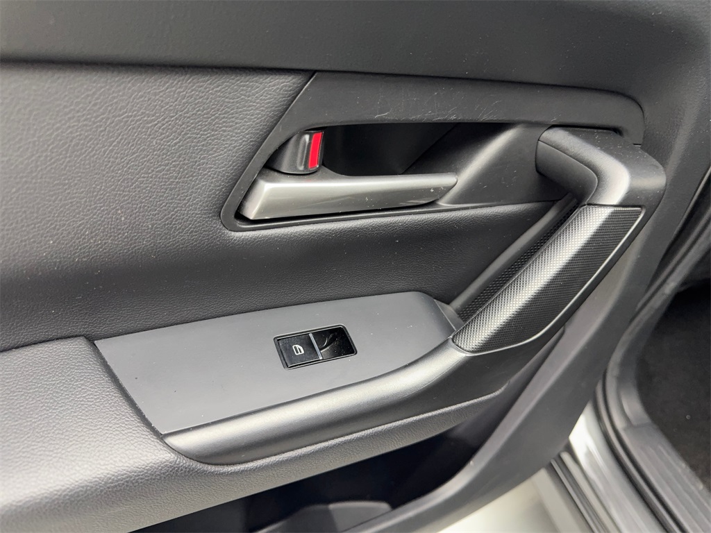 Vehicle image 58 of 90