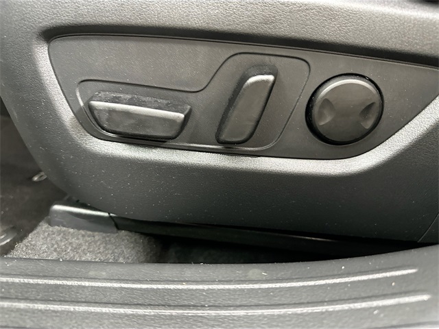 2023 Mazda CX-50 2.5 S Premium Plus Package Image 32 of 40