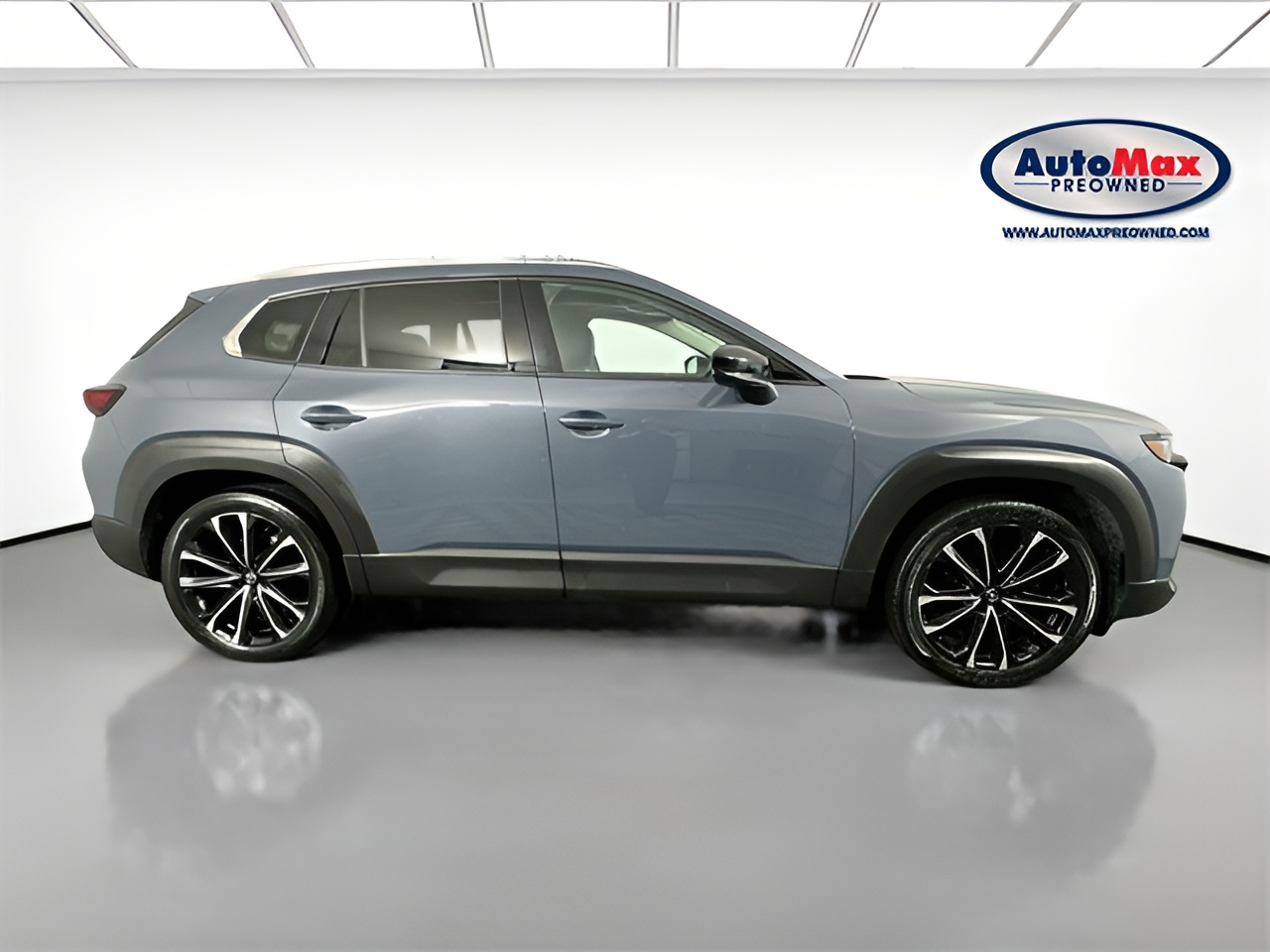 2023 Mazda CX-50 2.5 S Premium Plus Package Image 36 of 40