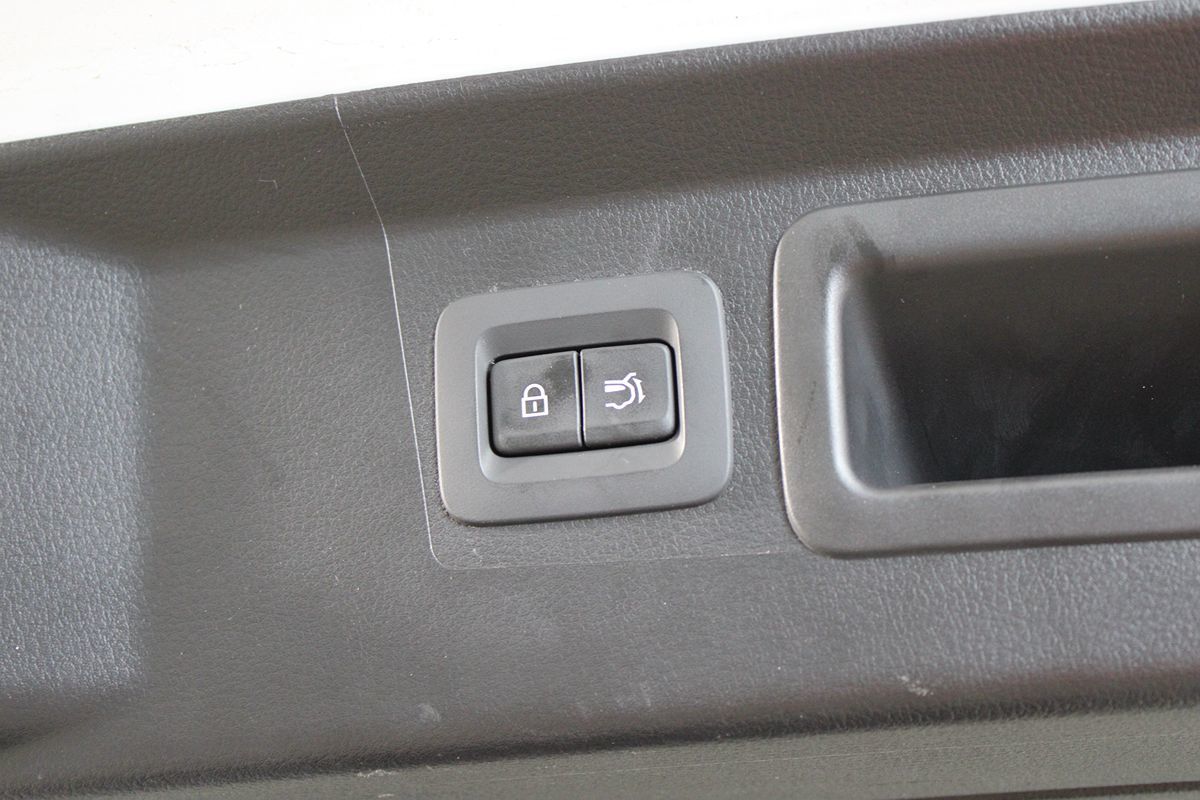 2023 Mazda CX-50 2.5 Turbo Premium Package Image 38 of 46