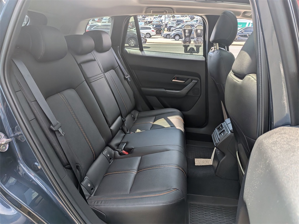 2023 Mazda CX-50 2.5 Turbo Premium Plus Package Image 13 of 31