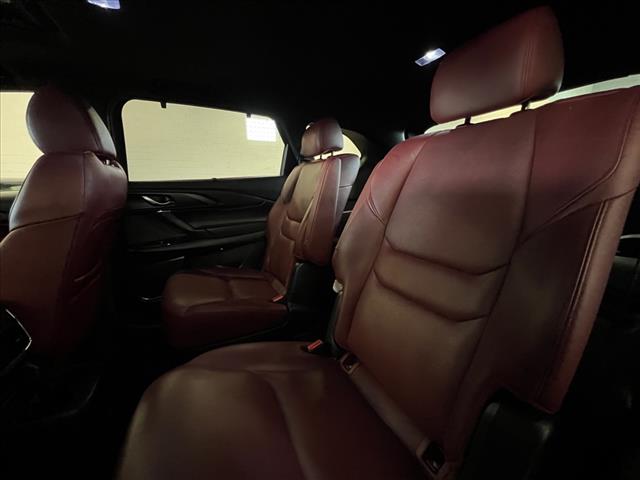 Vehicle image 19 of 29