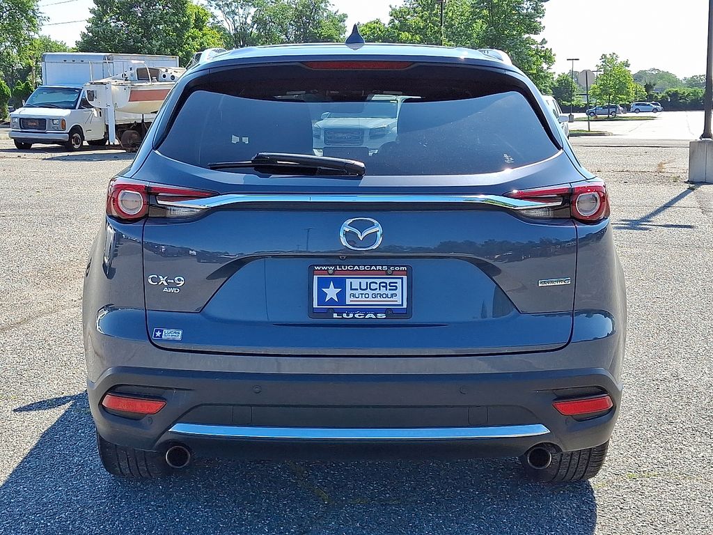 2023 Mazda CX-9 Carbon Edition Image 8 of 30