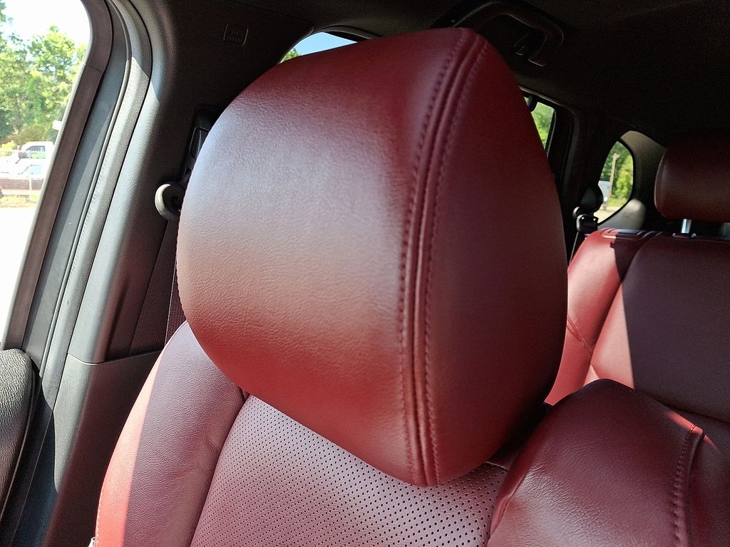 2023 Mazda CX-9 Carbon Edition Image 18 of 30