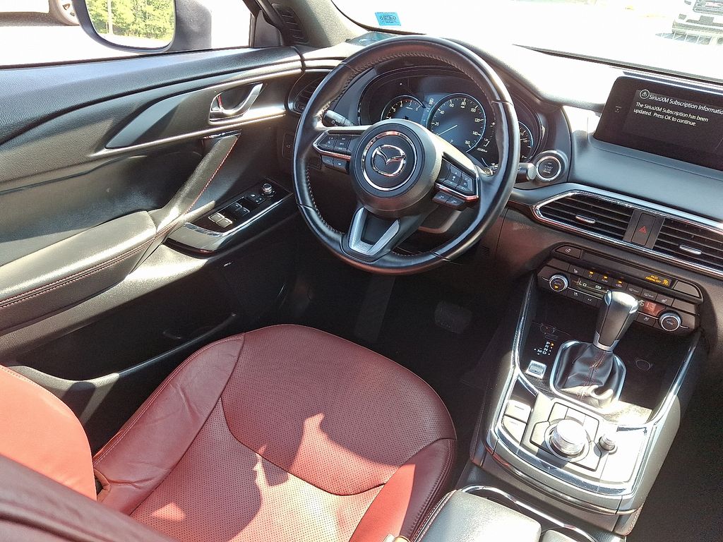 2023 Mazda CX-9 Carbon Edition Image 20 of 30