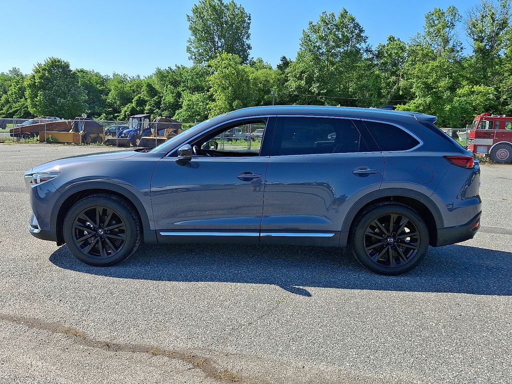 2023 Mazda CX-9 Carbon Edition Image 11 of 30