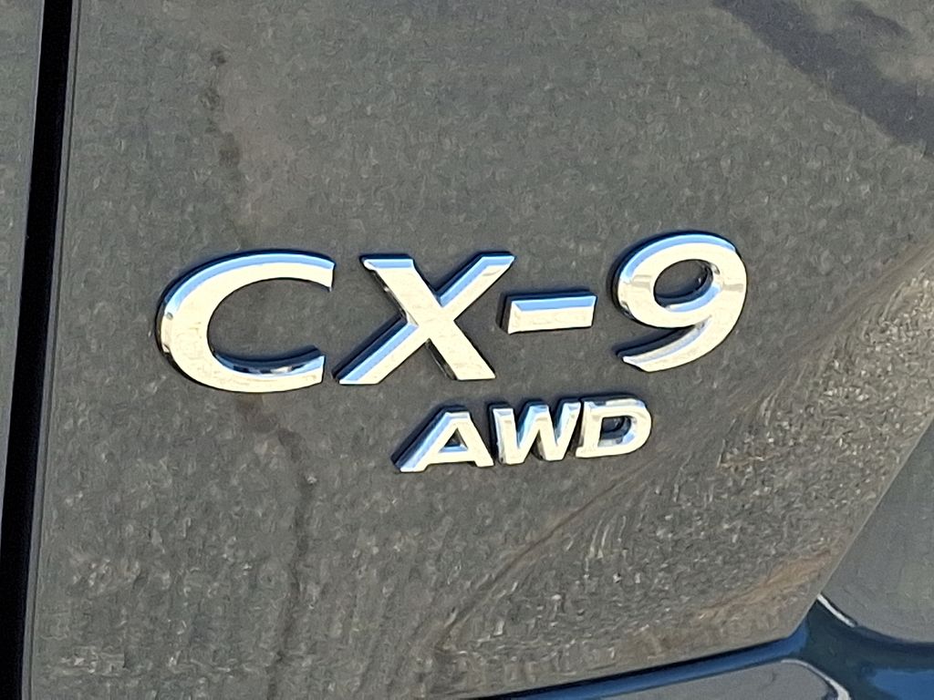 2023 Mazda CX-9 Carbon Edition Image 23 of 30