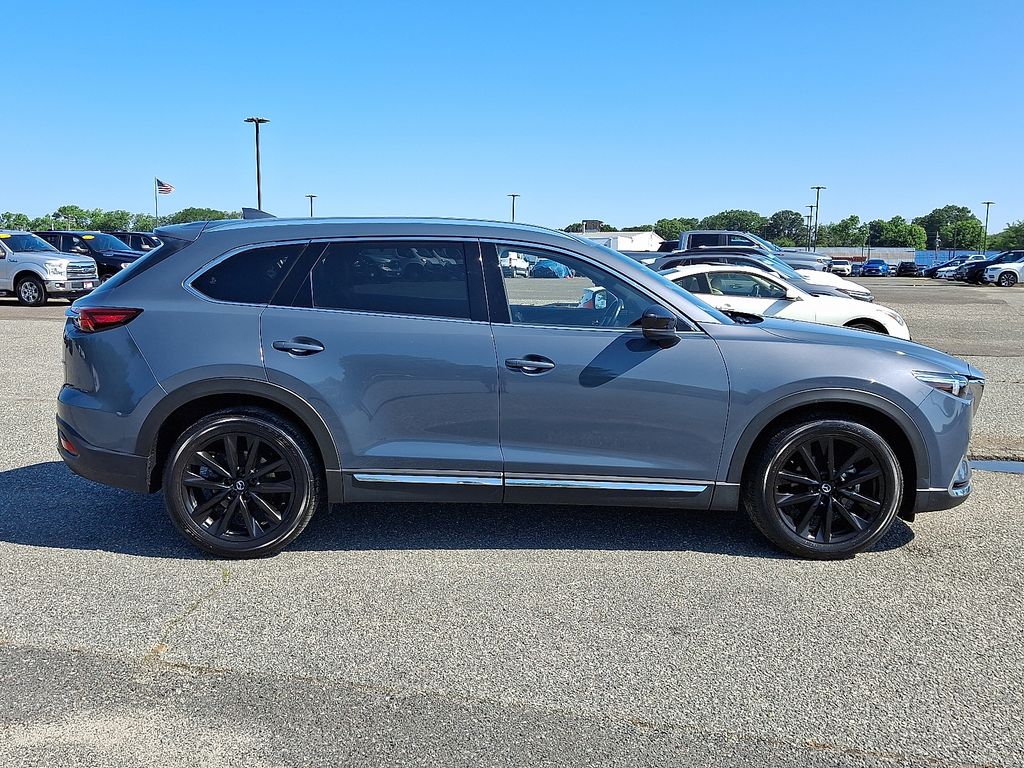 2023 Mazda CX-9 Carbon Edition Image 5 of 30