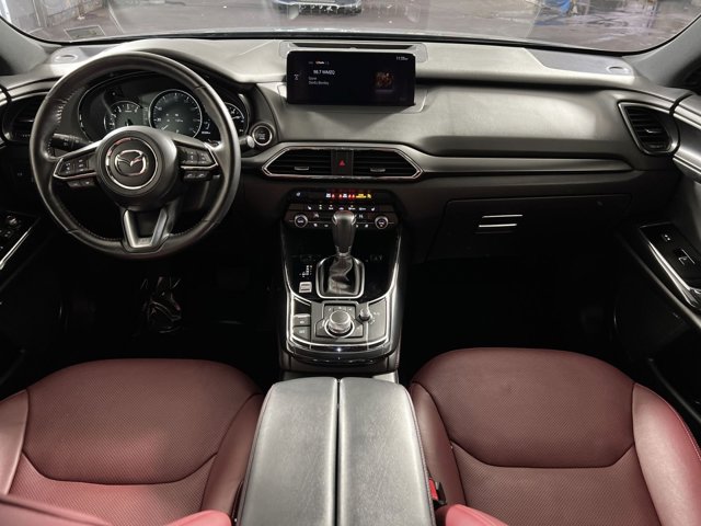 2023 Mazda CX-9 Carbon Edition Image 17 of 25
