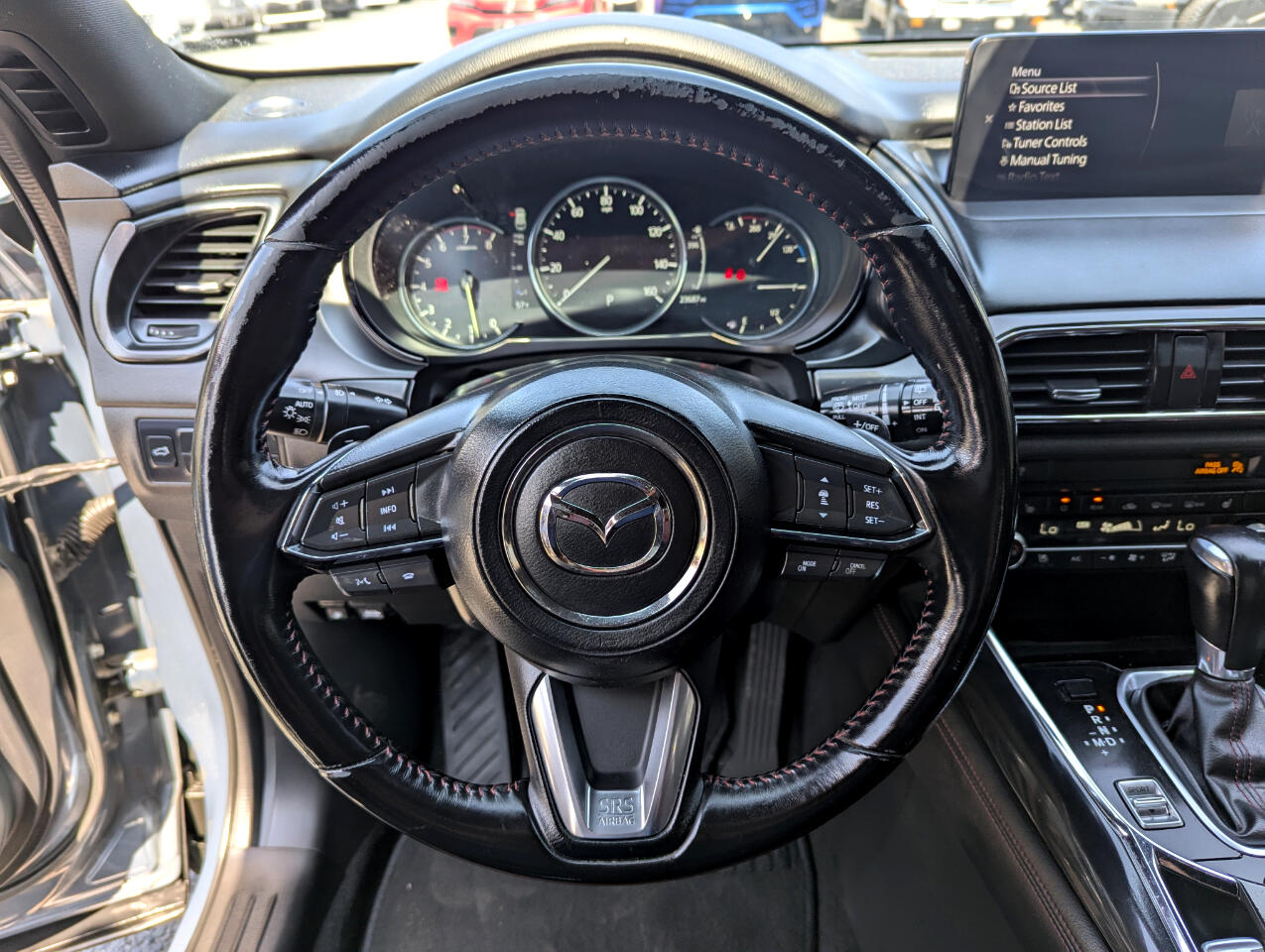 2023 Mazda CX-9 Carbon Edition Image 17 of 63