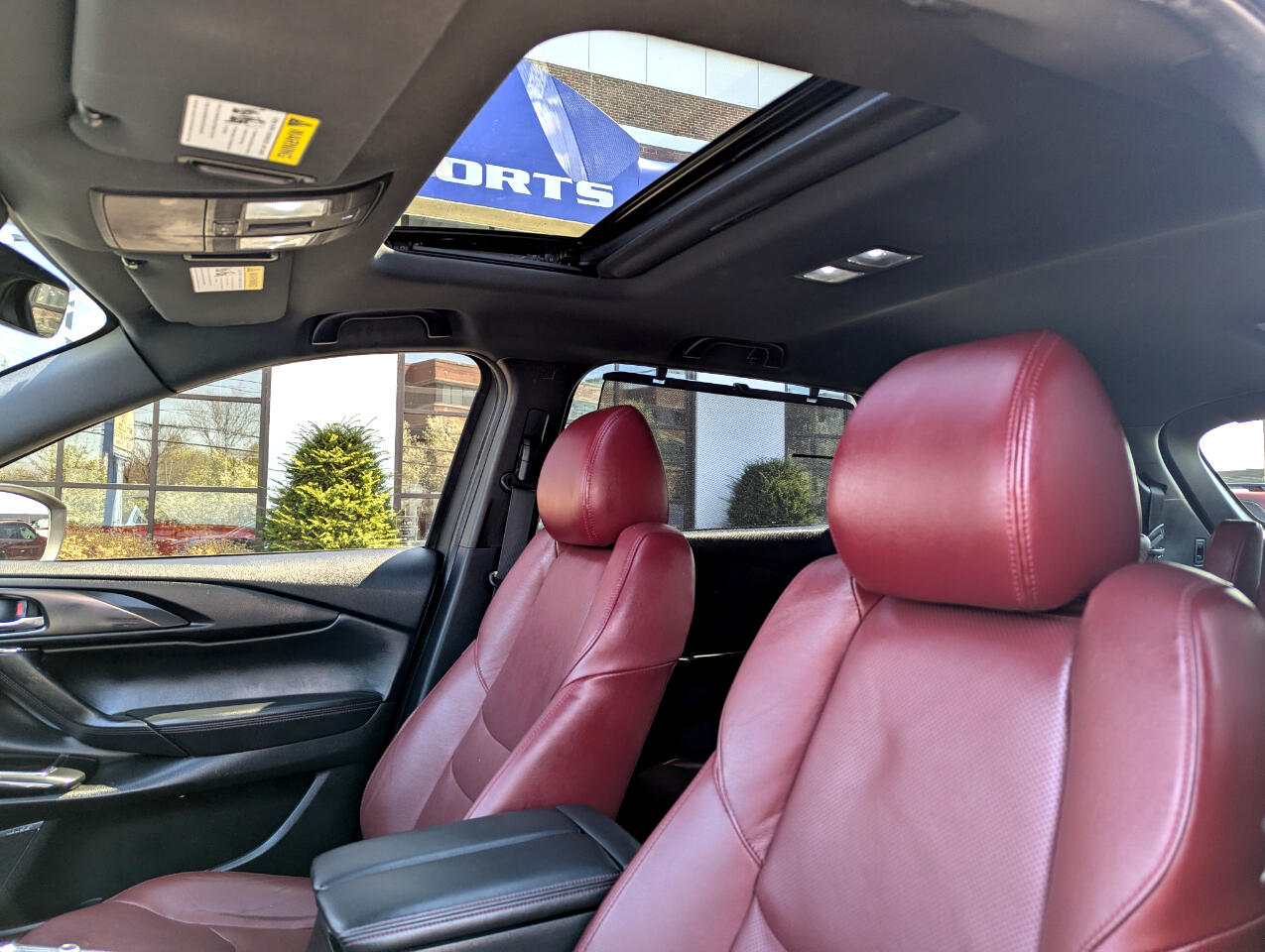 2023 Mazda CX-9 Carbon Edition Image 28 of 63