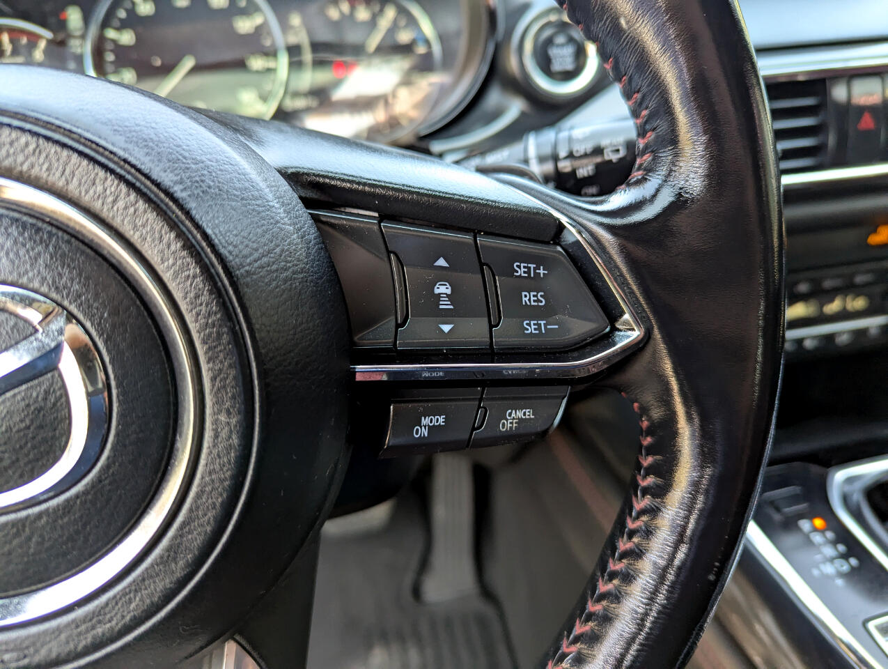 2023 Mazda CX-9 Carbon Edition Image 19 of 63