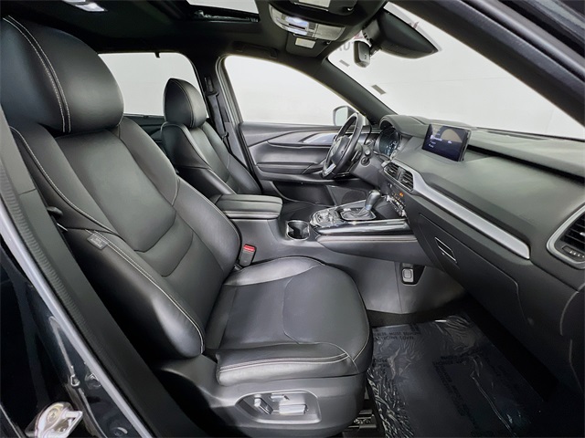 Vehicle image 18 of 42