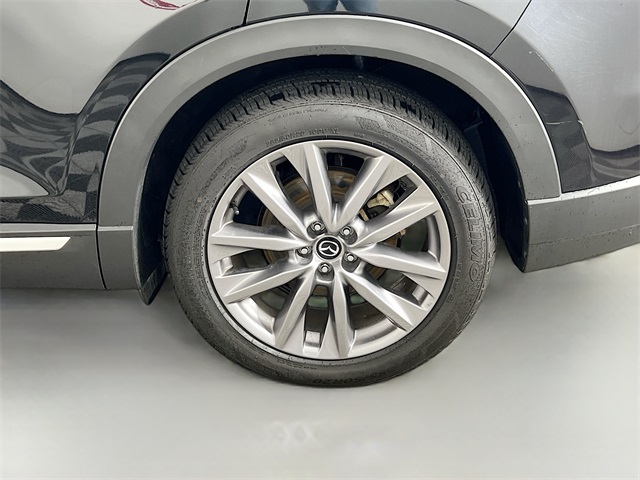 Vehicle image 13 of 42