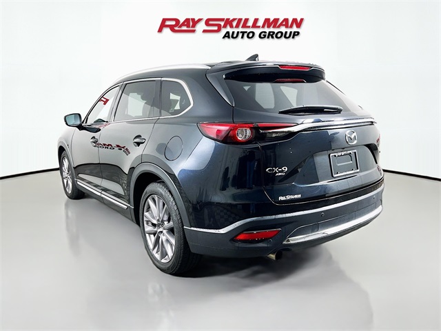 Vehicle image 7 of 42