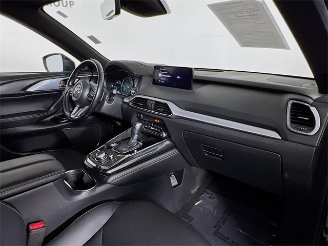 Vehicle image 20 of 42