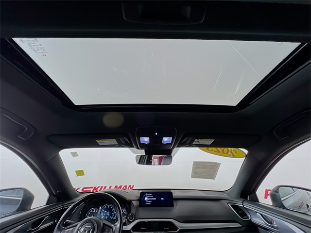 Vehicle image 22 of 42