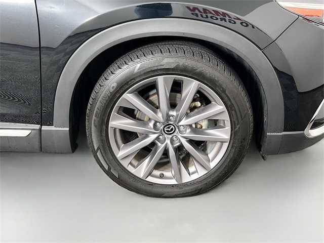 Vehicle image 11 of 42
