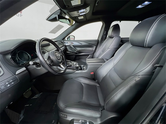 Vehicle image 23 of 42