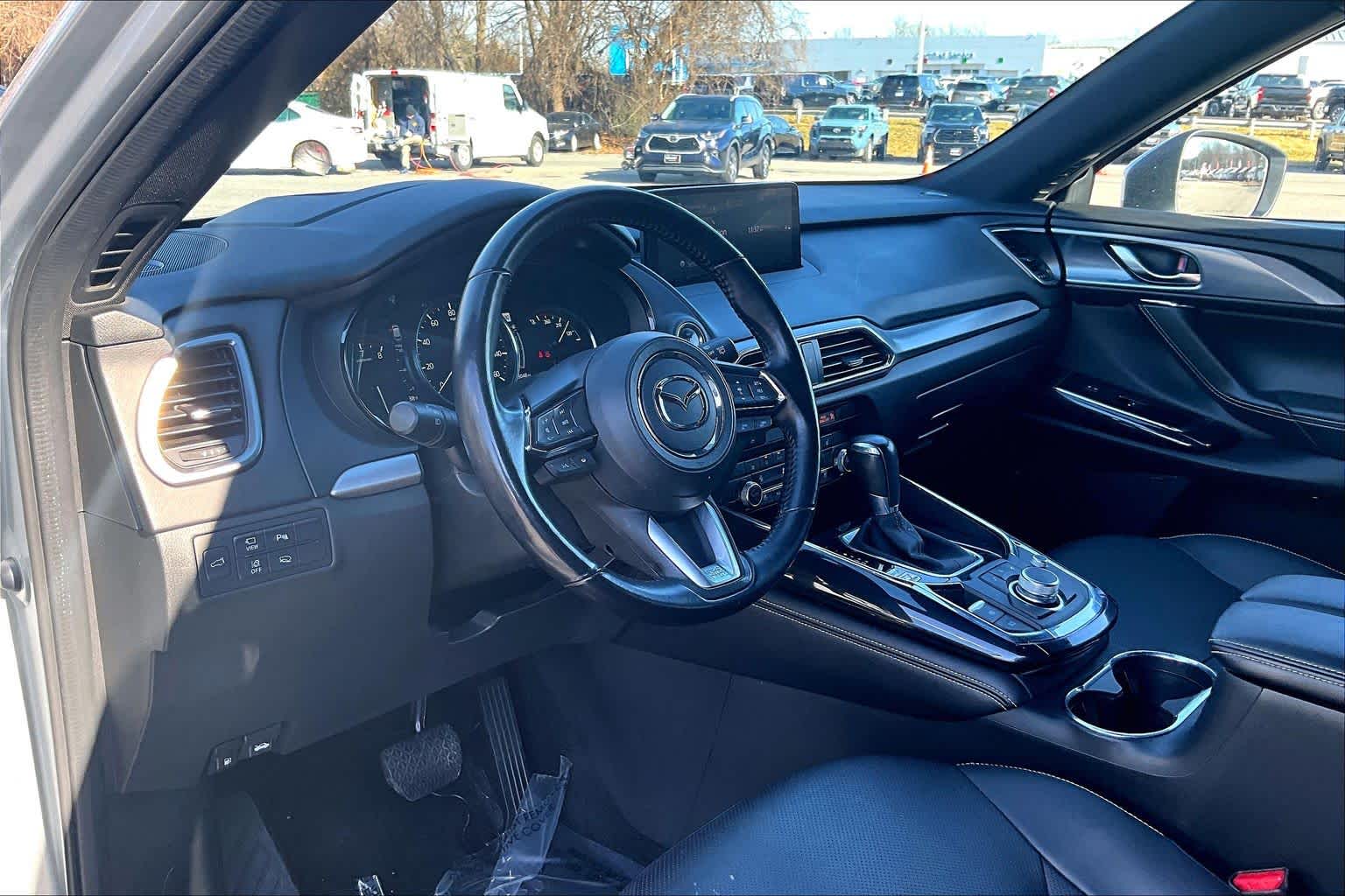 2023 Mazda CX-9 Grand Touring Image 16 of 37