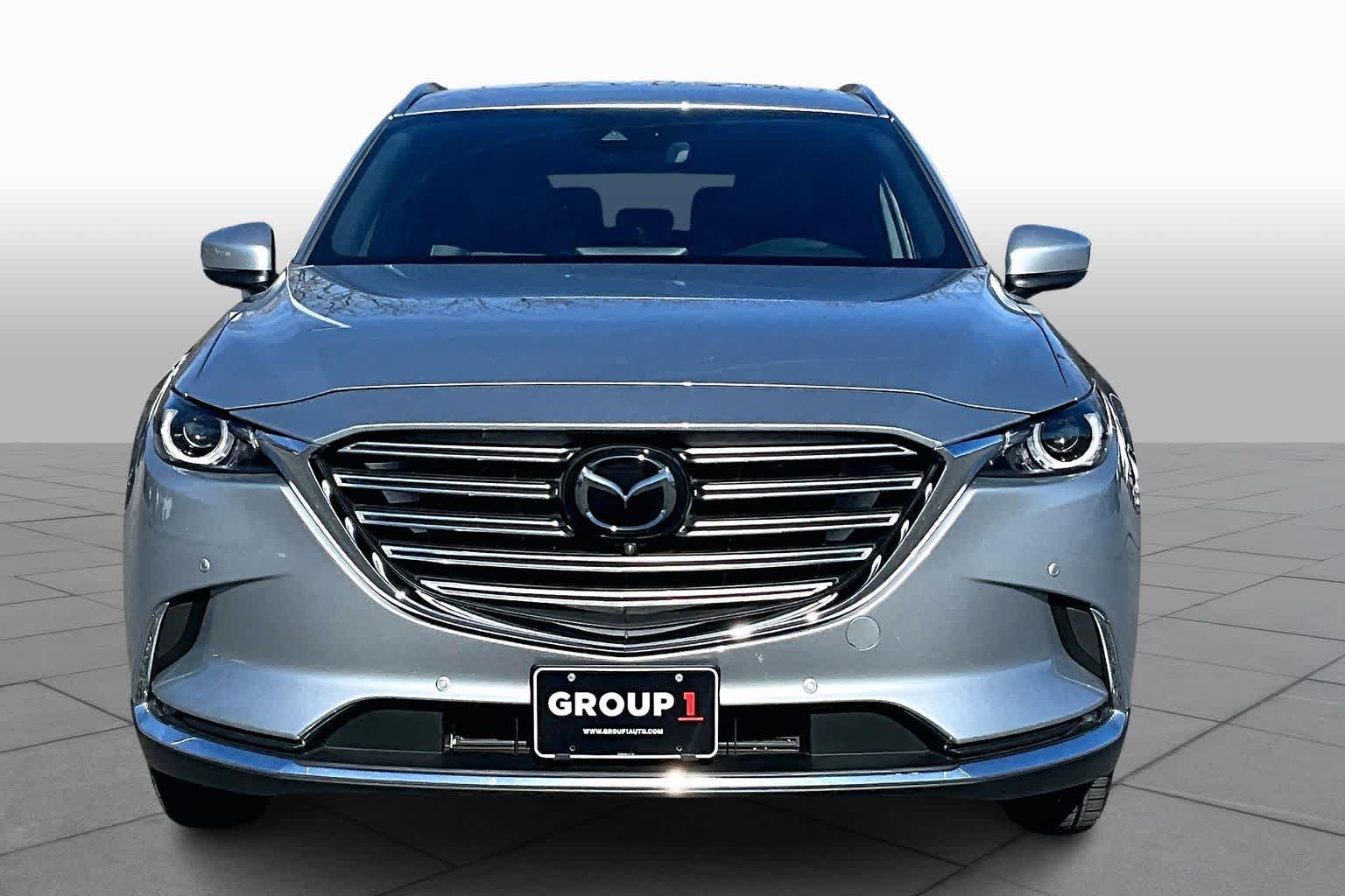 2023 Mazda CX-9 Grand Touring Image 2 of 37