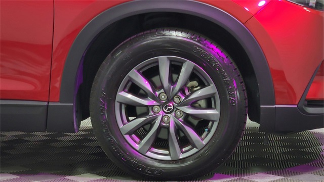 Vehicle image 25 of 27