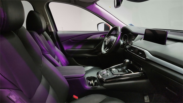 Vehicle image 24 of 27