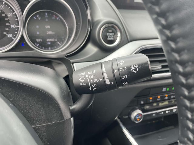 Vehicle image 37 of 39