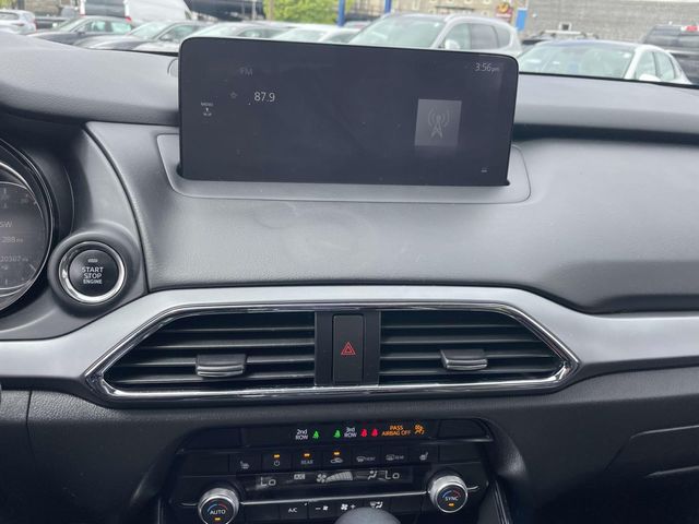 Vehicle image 28 of 39