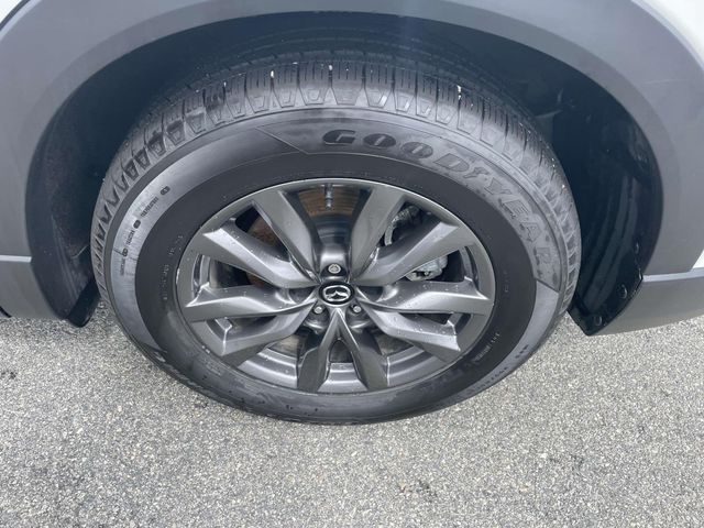 Vehicle image 17 of 39