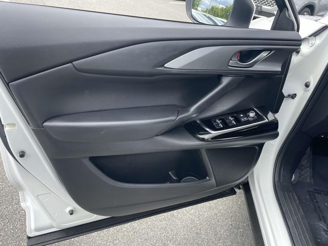 Vehicle image 22 of 39