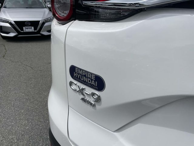 Vehicle image 11 of 39