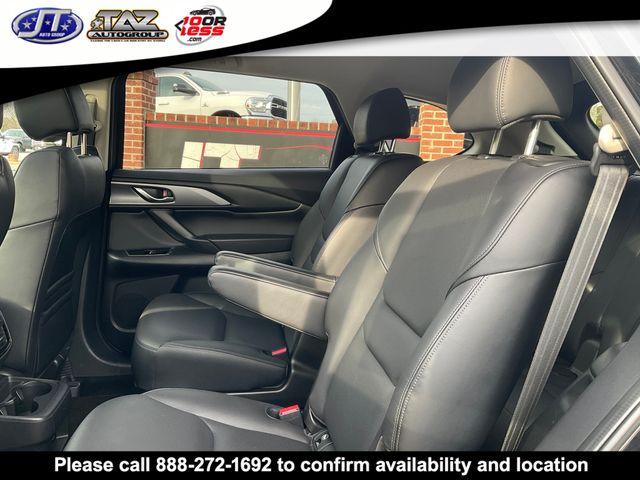 Vehicle image 13 of 24