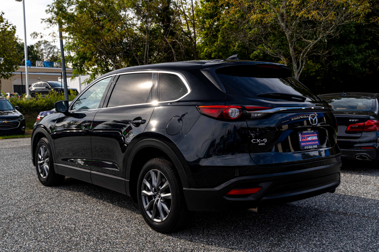 2023 Mazda CX-9 Touring Image 7 of 26