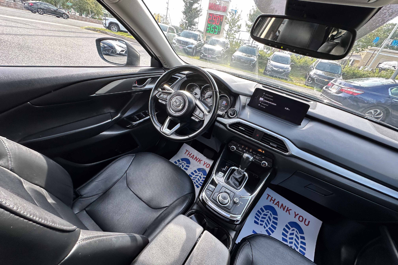 2023 Mazda CX-9 Touring Image 15 of 26
