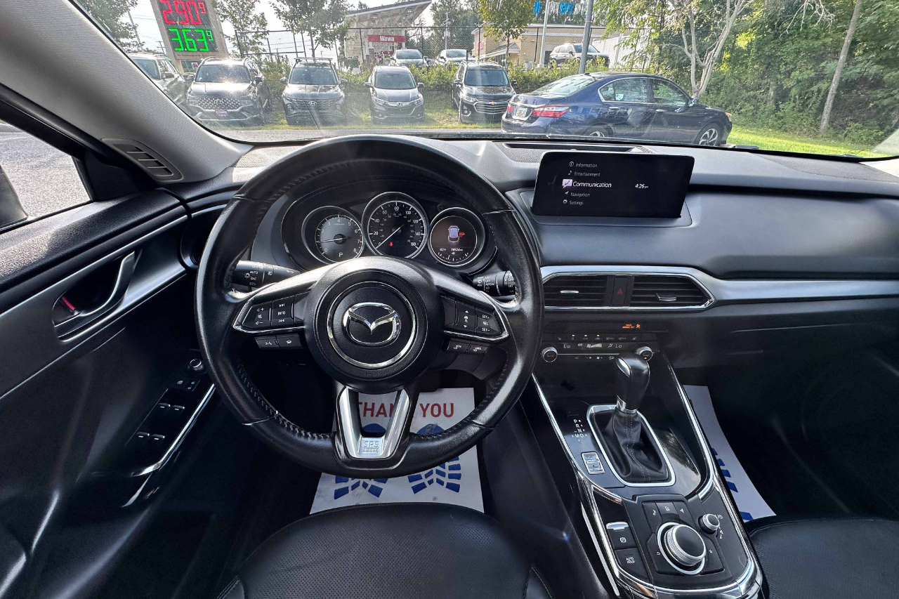 2023 Mazda CX-9 Touring Image 14 of 26