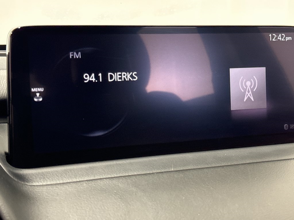 Vehicle image 16 of 44