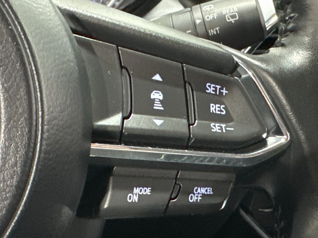 Vehicle image 11 of 44