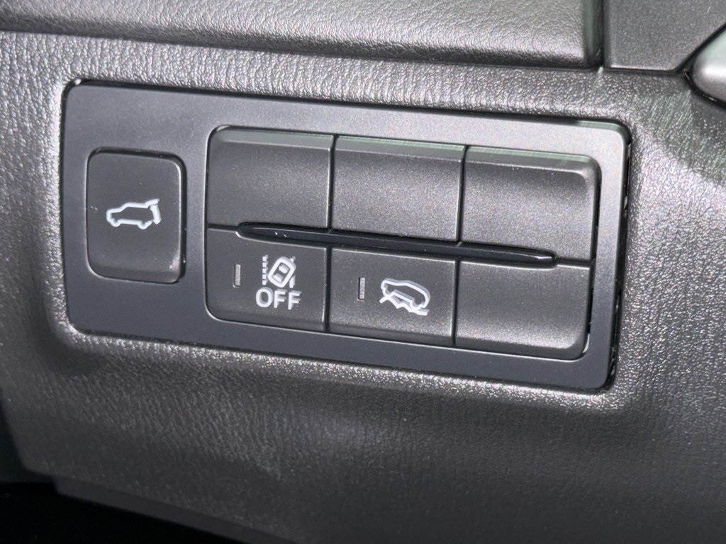 Vehicle image 38 of 44