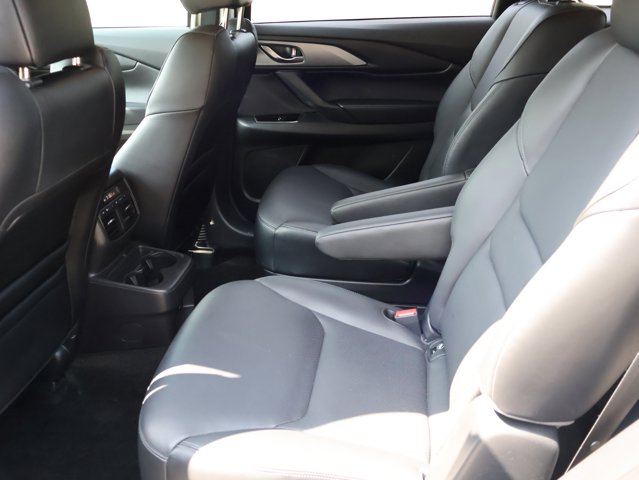 Vehicle image 20 of 52