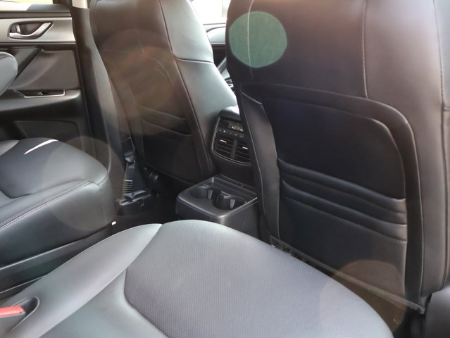 Vehicle image 16 of 52